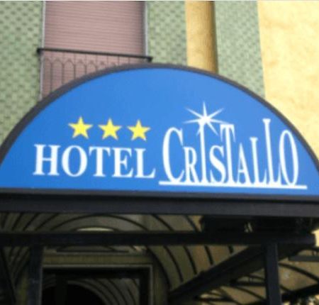 Hotel Cristallo Novara Bagian luar foto