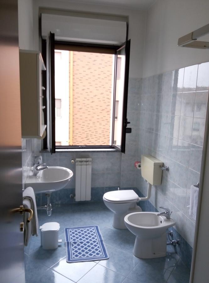Hotel Cristallo Novara Bagian luar foto