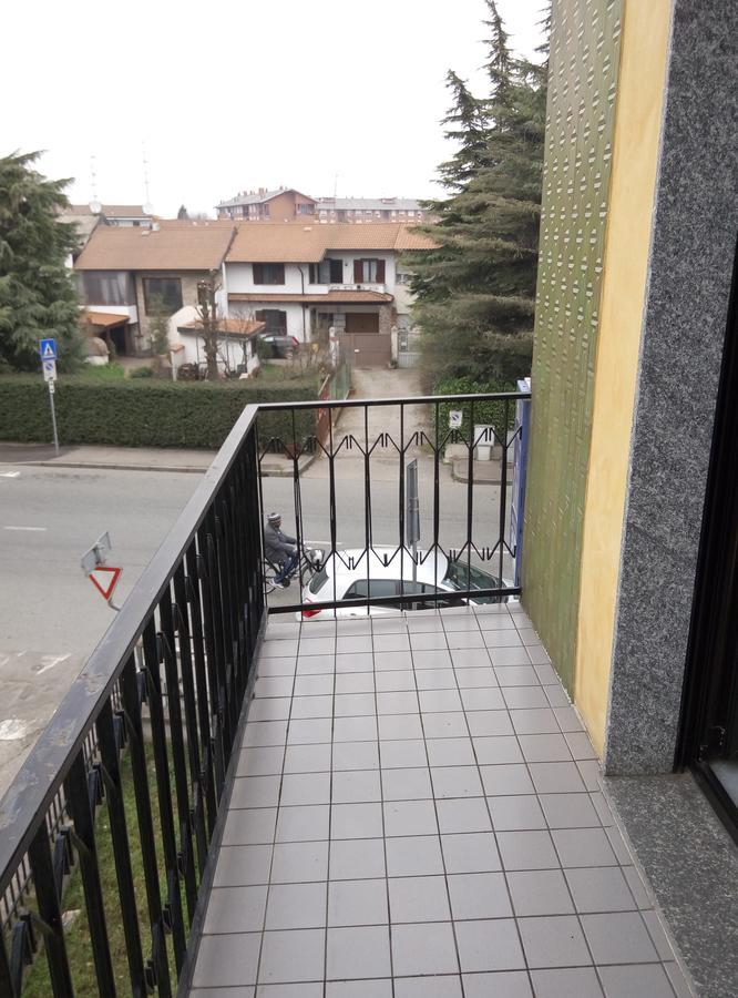 Hotel Cristallo Novara Bagian luar foto